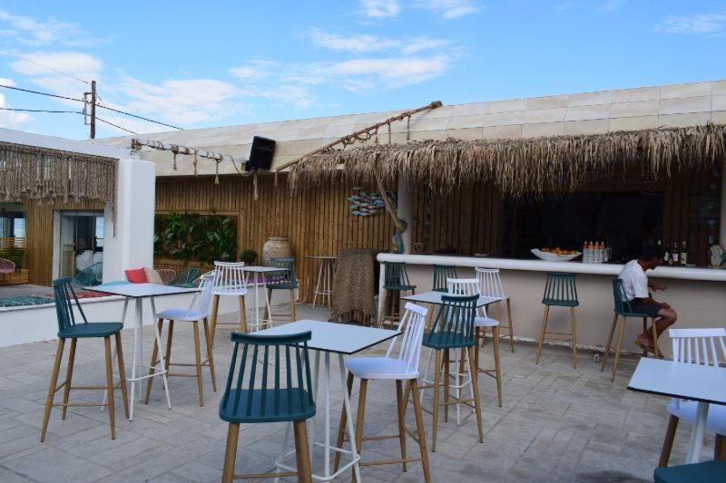Marzi Beach And Bungalows Hotel Kokkónion Exterior foto