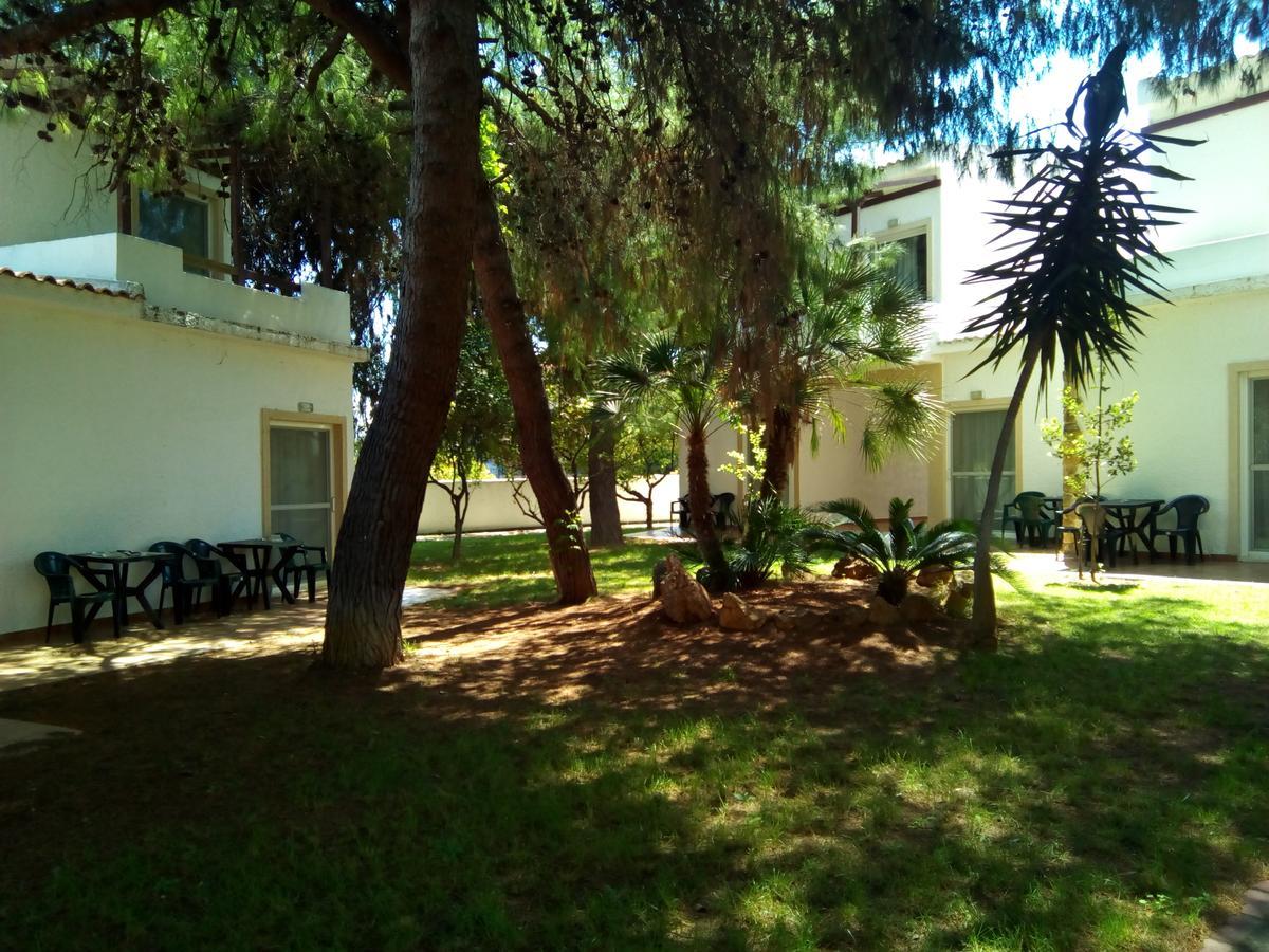 Marzi Beach And Bungalows Hotel Kokkónion Exterior foto